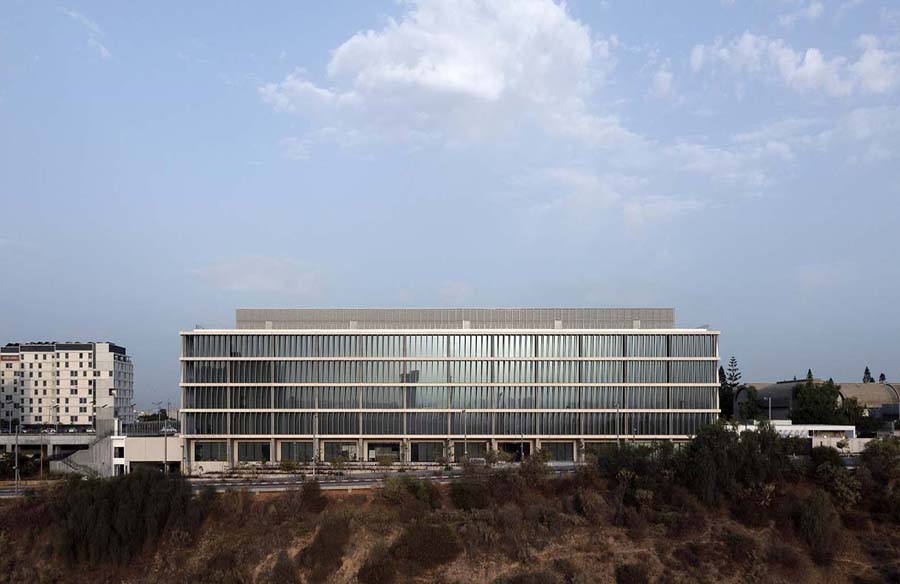 Reconnecting Campus and City Faculty of Engineering Tel Aviv University