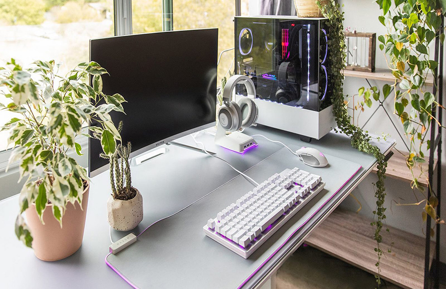 Elevate Your Gaming Experience with a Standing Desk